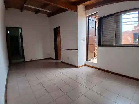 Departamento de pasillo - 2 dormitorios- chacabuco al 2500