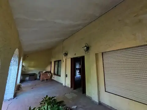 Casa 4 ambientes con 1 baño