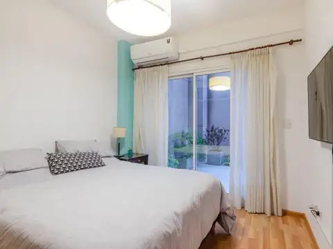 Venta 3 ambientes con cochera y patio- Caballito