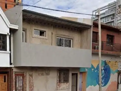 Departamento en venta - 2 Dormitorios 1 Baño - 110 Mts2 - Banfield