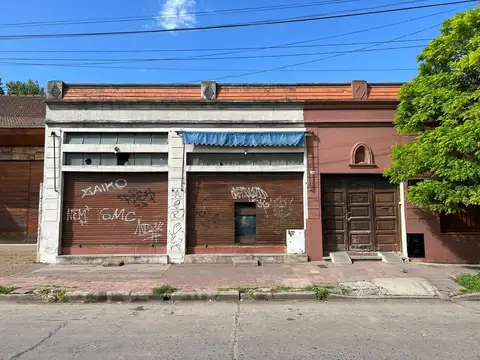 VENTA EN BLOCK - 2 CASAS + 2 LOCALES