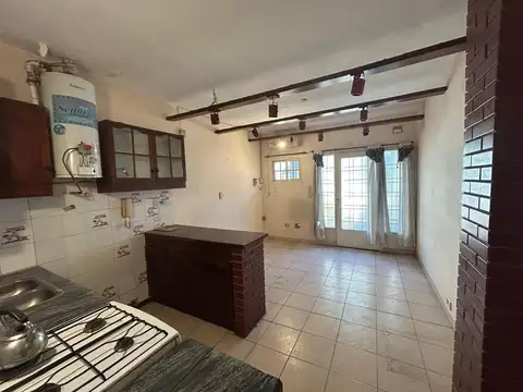 Depto Tipo Casa 3 ambientes con 1 baño