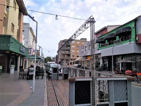 (A31) DEPARTAMENTO 2 AMBIENTES.(Apto 4 Personas) PISO:1 DPTO:3.Gas envasado.