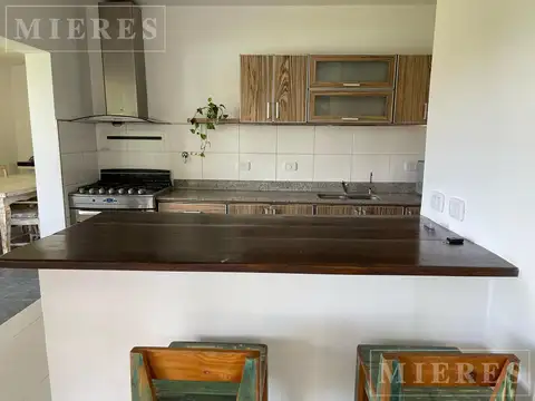 Casa 6 ambientes con 3 baños