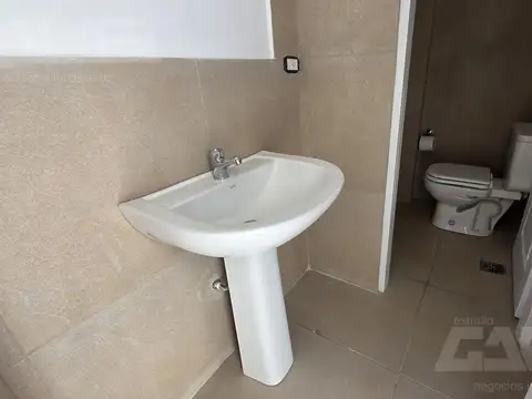 Local en Alquiler en Ituzaingo, $ 5.400.000