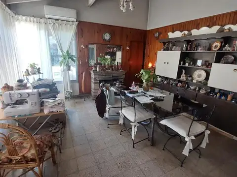CASA EN VENTA EN BANFIELD