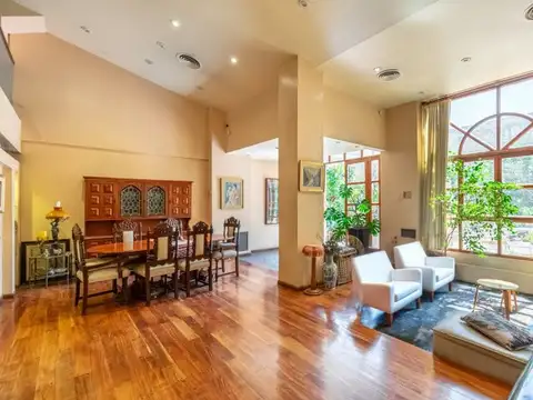 Casa premium 8 Amb · 5 Suites ·7  Baños · Cochera · Piscina · Terraza