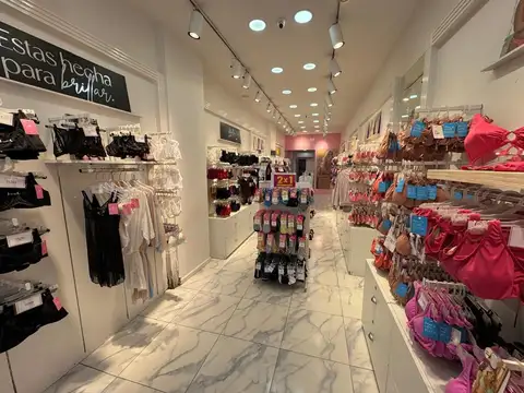 Local en Alquiler en Centro, $ 4.200.000