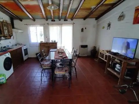 Casa 3 ambientes con 1 baño