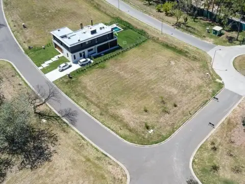 BARRIO AZZURRA TORTUGAS - VENTA LOTE 770m² - PILAR