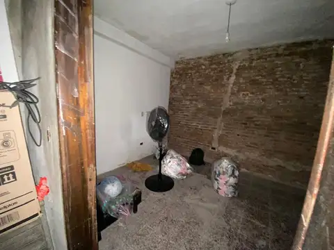 Casa 5 ambientes con 1 baño