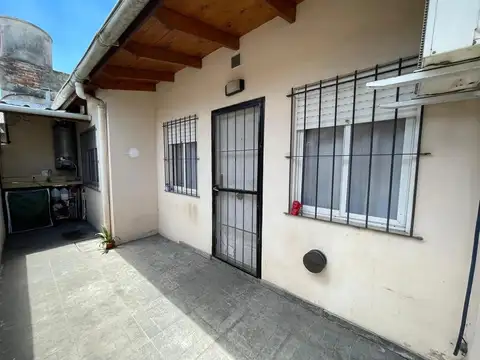Casa en Venta en Quilmes Oeste, USD 105.000