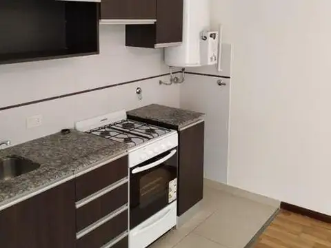 Venta Depto 1 Dormitorio con patio,  Laprida 2071 - Gazze
