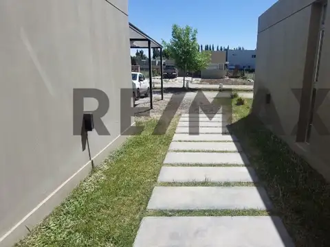 Casa en Venta en General Roca, USD 210.000