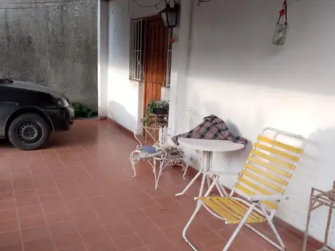 Depto Tipo Casa en Alquiler de 2 dormitorios