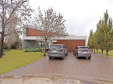 Casa en Venta de 5 dormitorios