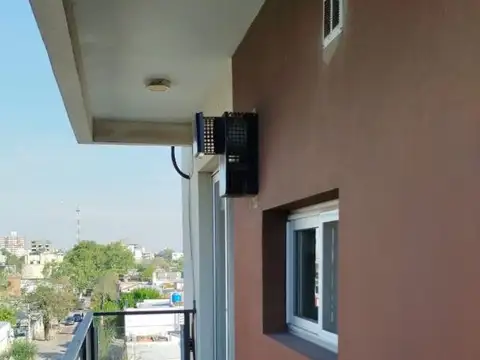 Andrade 400, Piso 4°
