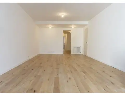 San Juan 523 , Piso 7