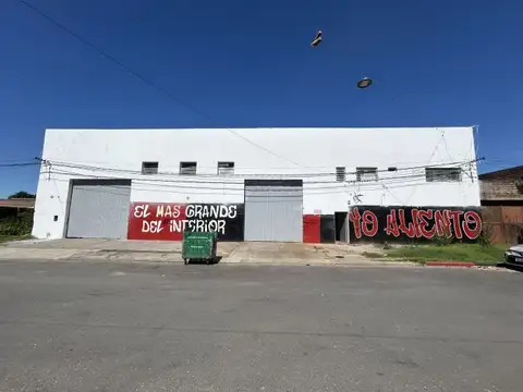 Moreno 4259 - Galpón con oficinas 750 m2