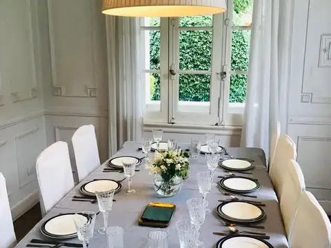 VENTA Exclusiva Casa de Categoría en Adrogué