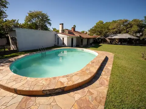 CASA EN VENTA 2 DORMITORIOS ZONA RIO PUEBLO ESTHER