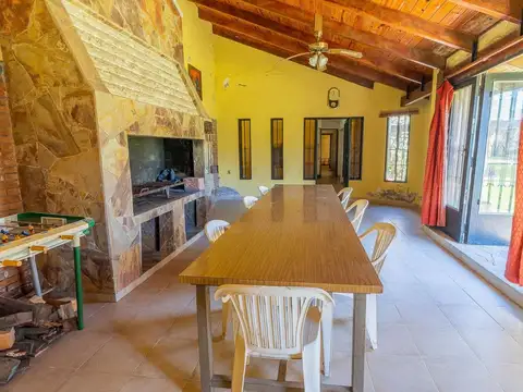 CASA EN VENTA 2 DORMITORIOS ZONA RIO PUEBLO ESTHER