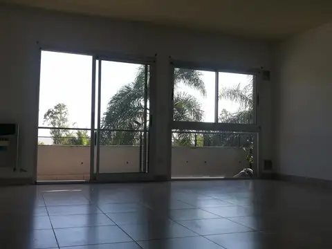 Casa en Alquiler al Este