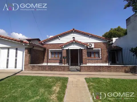 HERMOSA CASA 3 AMB CON COCHERA