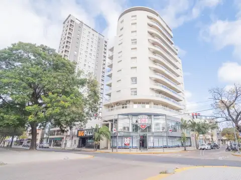 Penthouse Avenida Freyre 3185 4 habitaciones y 2 cocheras Pileta y Sum