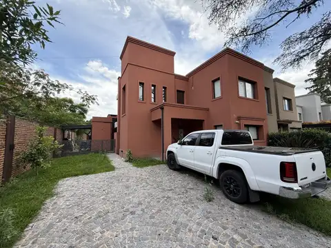 Casa en Venta en Bella Vista, USD 350.000