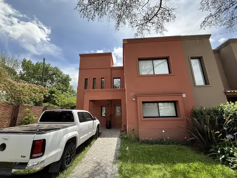 Dr. Mariano Moreno 2600