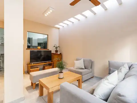 Depto Tipo Casa en Venta 27 años