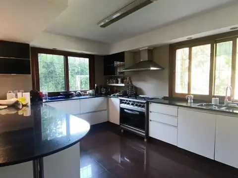 imponente casa en venta don torcuato tigre