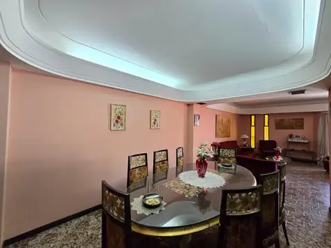 Edificio con 3 departamentos en Venta en Ramos Mejía