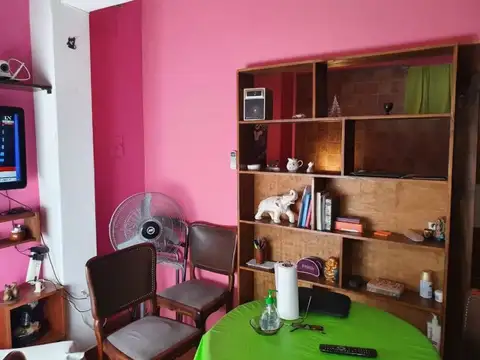 TIPO CASA   2 AMBIENTES+ MONOAMBIENTE .  P.ALTA - VENDE 0  PERMUTA - MUNRO