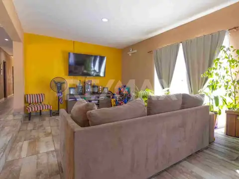 VENTA CASA DE 3 DORM EN B° CERRADO PEUMAHUE NQN