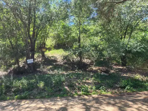 Lote con mejora a la venta en Bialet Masse. (L406)