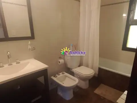 Venta de depto RESTAURADO en Villa Gesell  