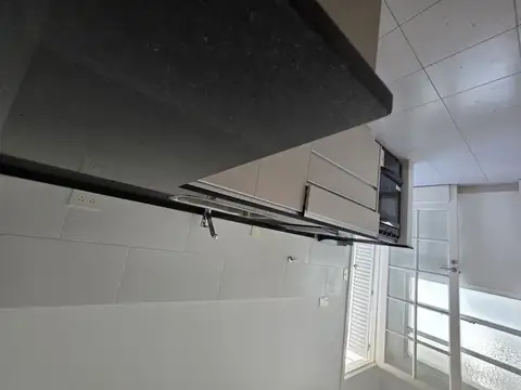 Depto Tipo Casa en Venta en Parque Avellaneda, USD 85.000