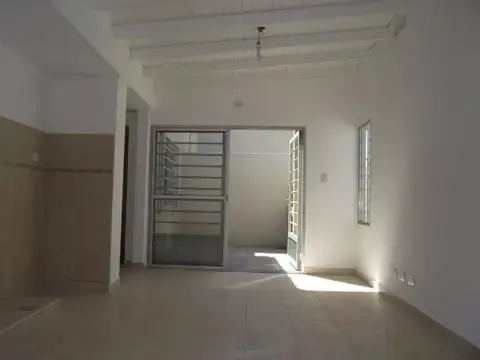 Depto Tipo Casa 3 ambientes con 1 baño