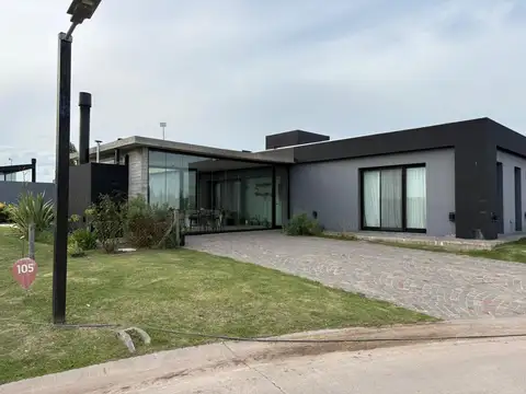 Casa en LARES DE Canning