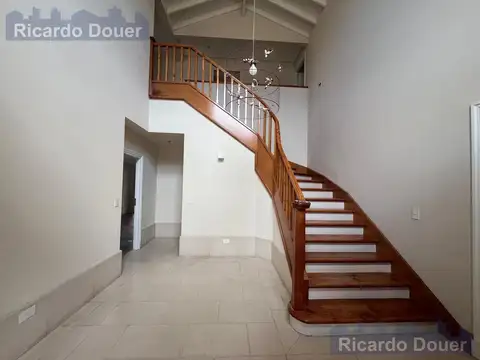 Excelente Casa en San Isidro Chico