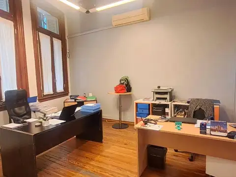 Depto Tipo Casa en Venta 90 años