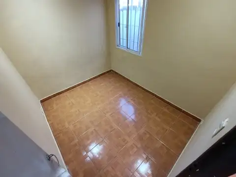 Departamento 4 ambientes con 1 baño