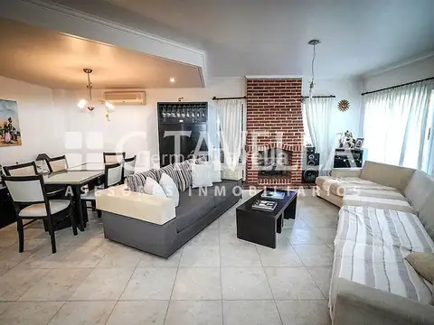 Casa en Venta en Barrio Parque Leloir, USD 435.000