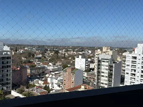 MONOAMBIENTE AL FRENTE 10°D