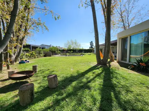 Casa en Alquiler de 3 dormitorios