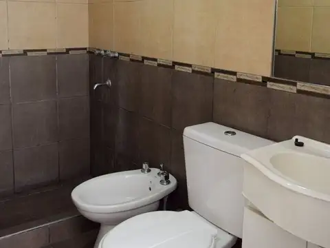 Departamento en Alquiler en Echesortu, $ 380.000