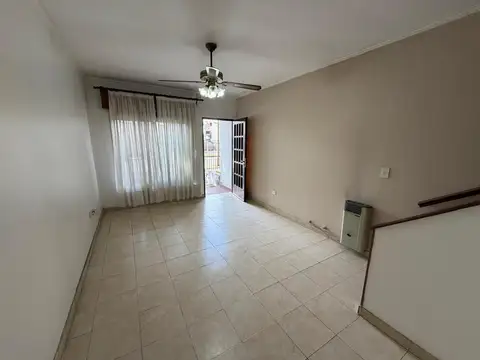 Casa en Alquiler en Morón Sur, $ 900.000