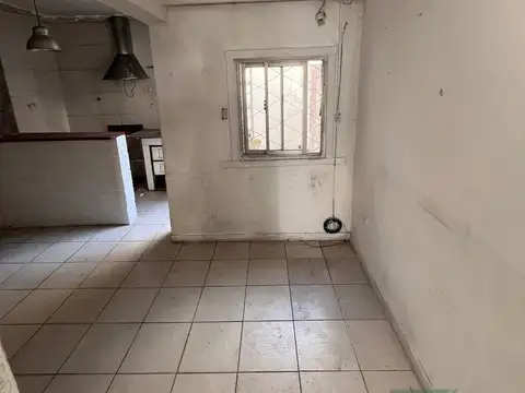 Depto Tipo Casa en Venta en Lanus Oeste, USD 38.000